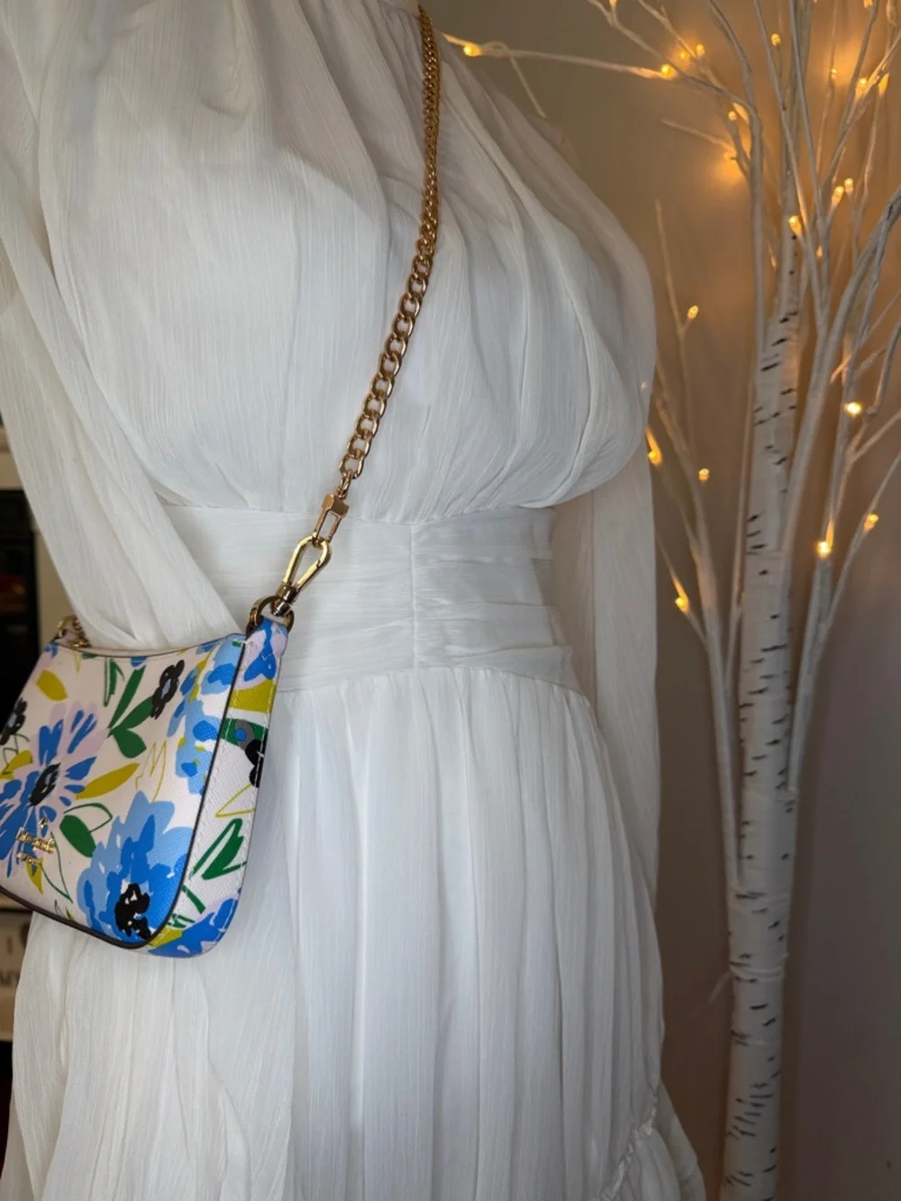Kate spade nwt small crossbody bag. size 8 x 4 1/2 appx. very chic.! - Picture 2 of 8